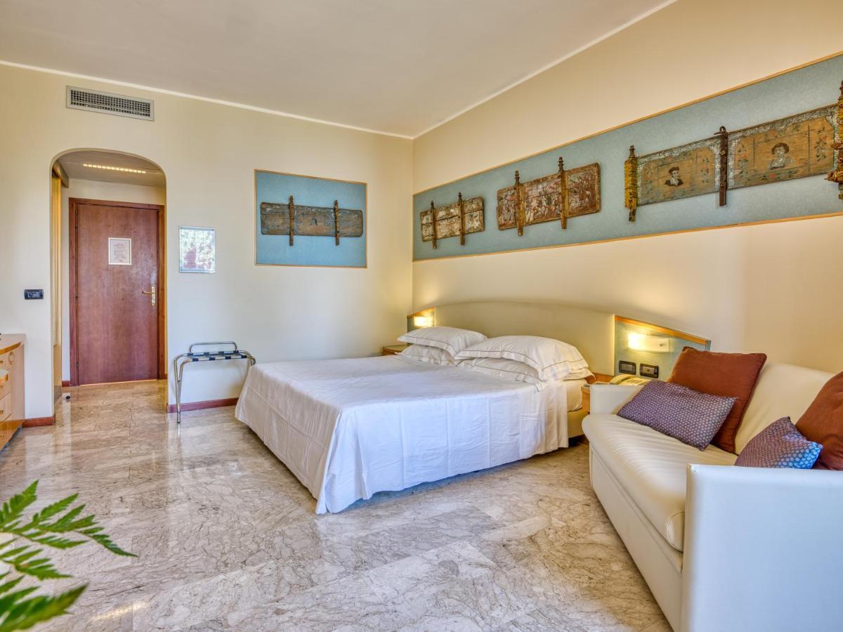 Hotel Ariston And Palazzo Santa Caterina Таормина Экстерьер фото