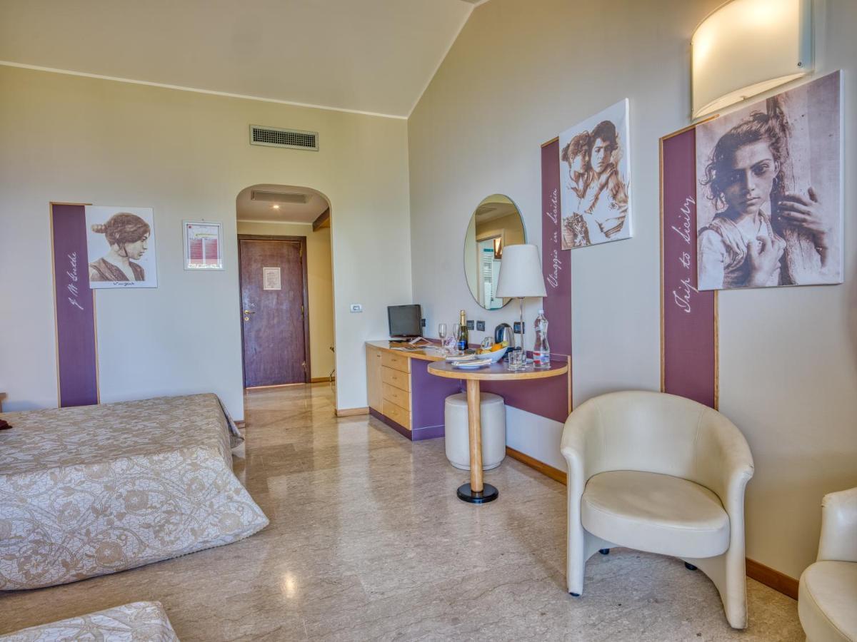 Hotel Ariston And Palazzo Santa Caterina Таормина Экстерьер фото